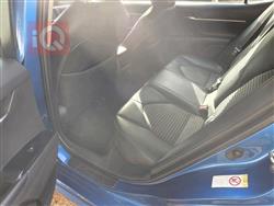 تۆیۆتا کامری